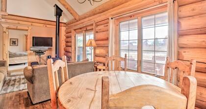 Mountain Views & Fire Pit: Granby Retreat!