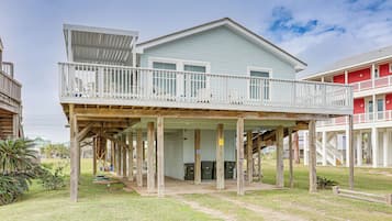 House (3 Bedrooms) | Front of property