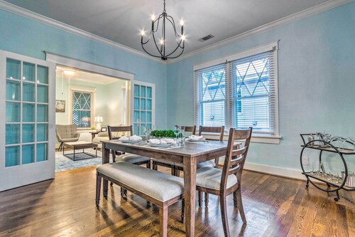 Colorful Cottage w/ Deck ~ 5 Mi to Downtown!