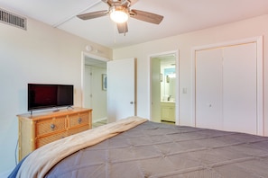 Apartment (2 Bedrooms) | Interior - PCB Vacation Rental w/ Sweeping Ocean Views! (Panama City Beach)