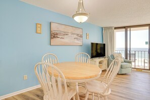 Apartamento (2 Bedrooms) | Parte interna