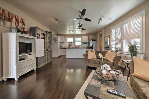 House (3 Bedrooms) | Front of property