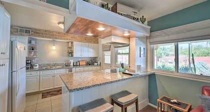 Vintage Las Vegas Oasis < 3 Mi to the Strip!