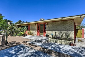 House (3 Bedrooms) | Interior - Vintage Las Vegas Oasis < 3 Mi to the Strip! (Las Vegas)