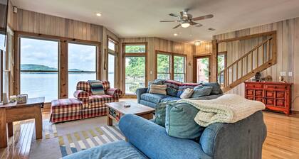 Sunny 'providence Cottage' Retreat w/ Dock, Kayaks