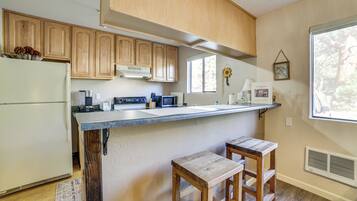 Apartment (0 Bedroom) | Interior