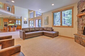 House (4 Bedrooms) | Interior - Close to Slopes: Forest-view Gem in Lake Tahoe (South Lake Tahoe)
