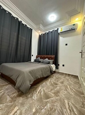 2 habitaciones, wifi gratis y ropa de cama 