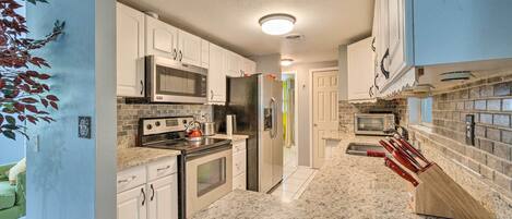 House (2 Bedrooms) | Interior