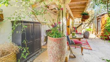 Apartment (0 Bedroom) | Interior