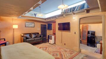 Apartment (0 Bedroom) | Bahagian dalam