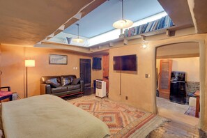 Apartment (0 Bedroom) | Bahagian dalam