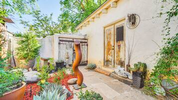 Apartment (0 Bedroom) | Bahagian dalam