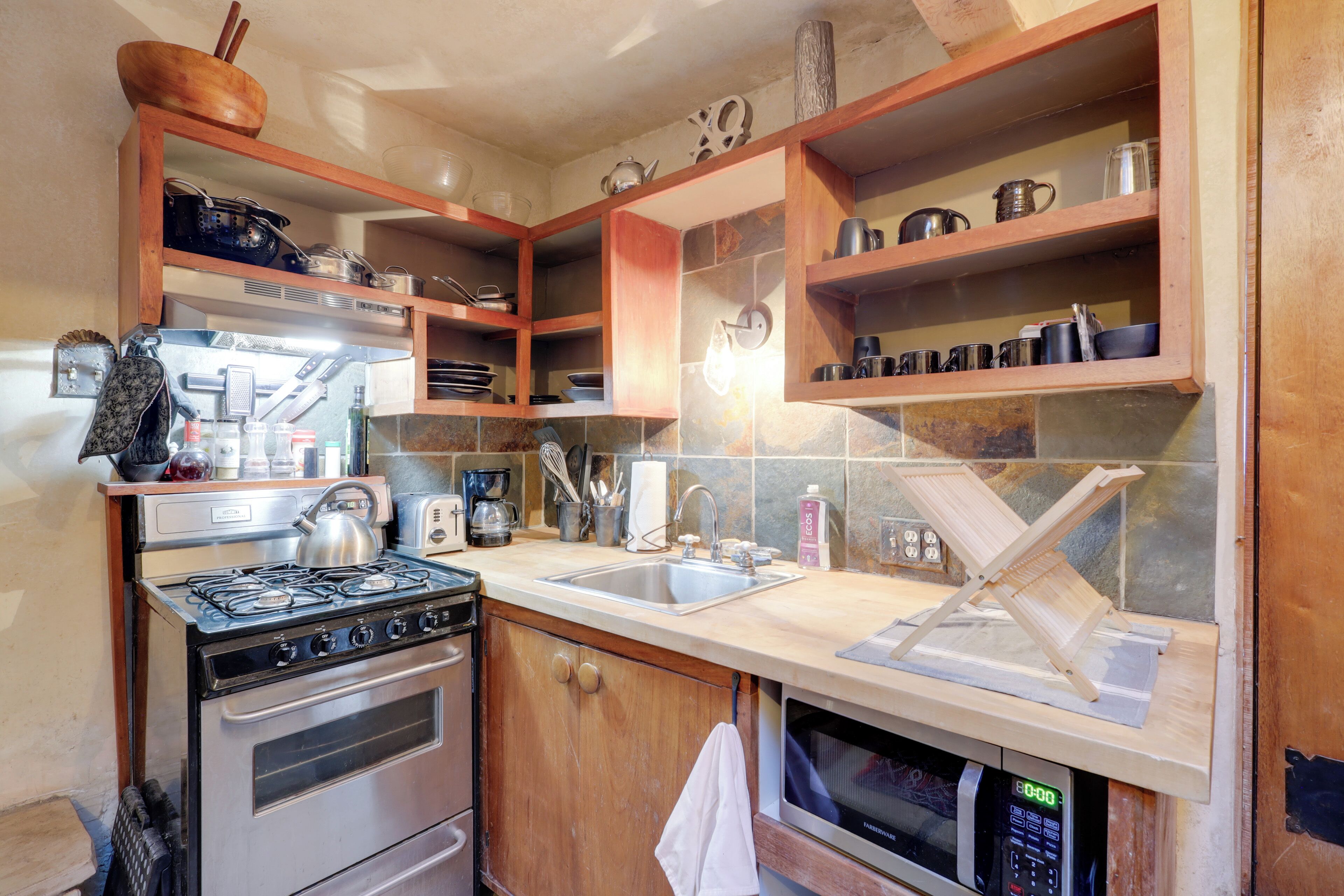 Apartment (0 Bedroom) | Interior