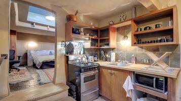 Apartment (0 Bedroom) | Interior