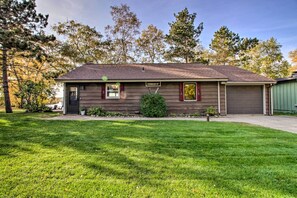 House (3 Bedrooms) | Interior - Pelican Lake Getaway on Stunning Peninsula! (Pequot Lakes)