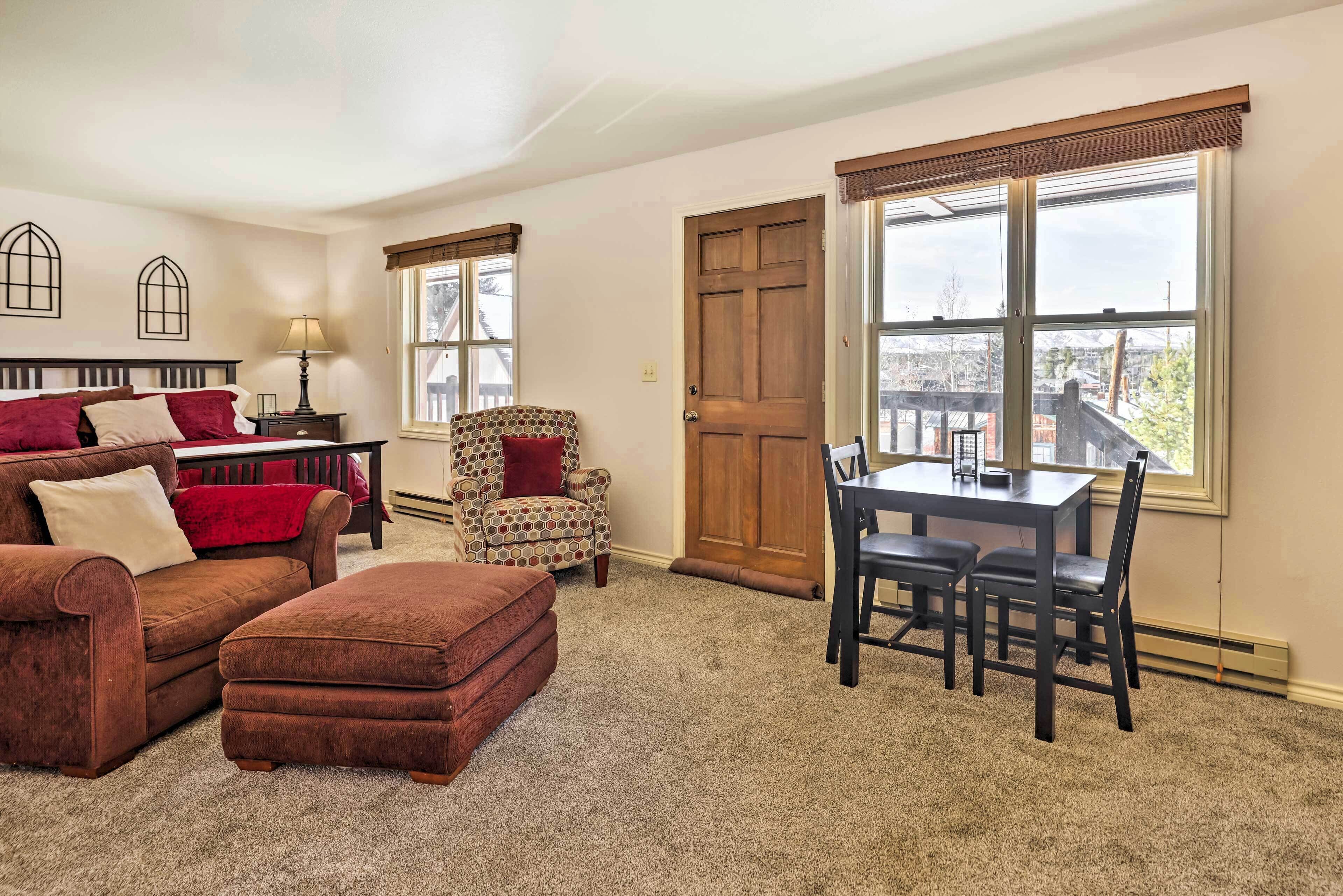 Apartment (0 Bedroom) | Interior