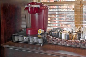 Apartment (0 Bedroom) | Interior