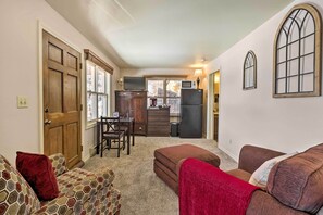 Apartment (0 Bedroom) | Interior - 3 Mi to National Park: Cozy Studio in Grand Lake (Grand Lake)