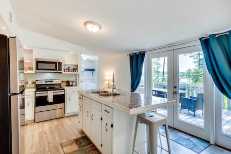 ํ์ฐ์ค (4 Bedrooms) | ๋ด๋ถ