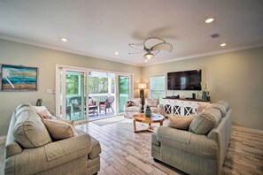 TV - Upscale Perdido Key Resort Villa, 1 Mi to Beach! (Pensacola)