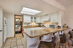 Apartment (2 Bedrooms) | Interior - Walk to Ski Lift: Breckenridge Retreat w/ 2 Decks! (Breckenridge)