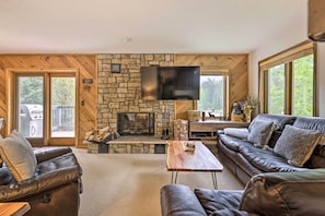 Interior - Walk to Ski Lift: Breckenridge Retreat w/ 2 Decks! (Breckenridge)