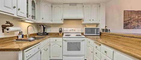 Apartment (2 Bedrooms) | Bahagian dalam