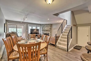 Apartment (2 Bedrooms) | Interior - Cozy Vail Condo ~ 4 Mi to Vail Ski Resort! (Vail)