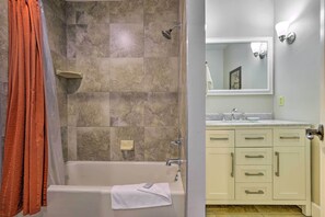 Apartment (4 Bedrooms) | Interior - Upscale Avon Condo w/ Balcony & Mountain View! (Avon)
