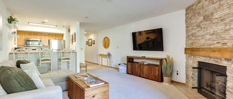 Apartment (1 Bedroom) | Interior