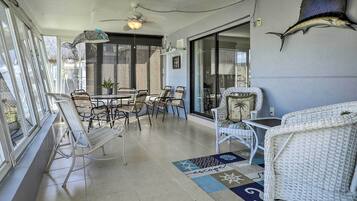 Tempat makan outdoor