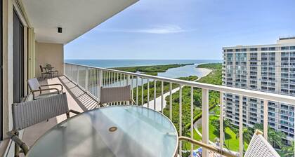 Beachfront Marco Island Condo w/ Pool Access!