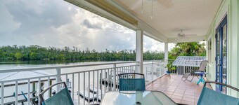 Private Dock & Water Views! Homosassa Retreat