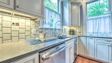 House (3 Bedrooms) | Bahagian dalam