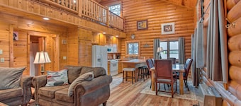 3 Blks to Ski Lift: Angel Fire Cabin on Bus Rt