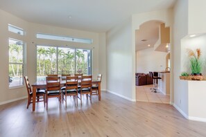Interior - Huge Pool & Yard: Florida Family Home (Loxahatchee)