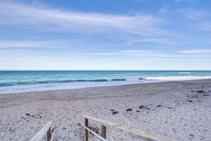 House (2 Bedrooms) | Interior - Nettles Island Jensen Beach Home: Walk to Ocean! (Jensen Beach)