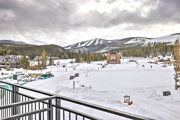 Apartment (3 Bedrooms) | Interior - Condo w/ Mountain Views in Heart of Downtown! (Winter Park)
