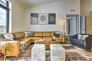 Apartment (3 Bedrooms) | Interior - Condo w/ Mountain Views in Heart of Downtown! (Winter Park)