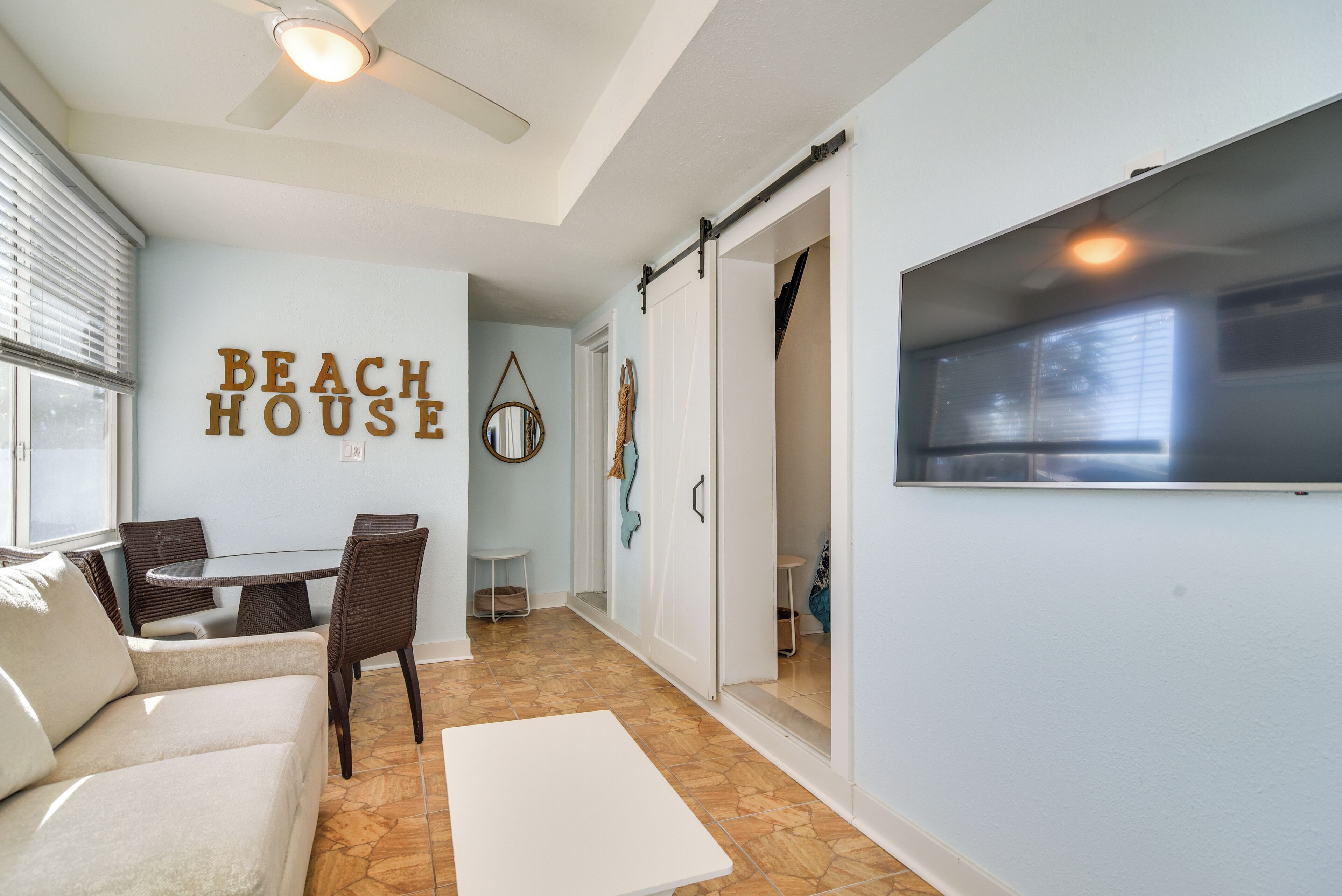 Apartment (1 Bedroom) | Interior