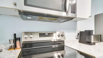 Apartment (1 Bedroom) | Interior