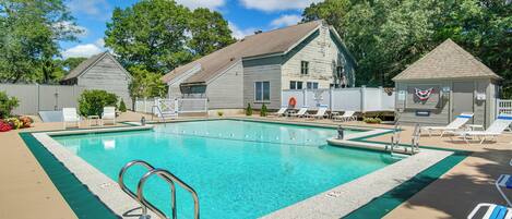 Apartment (2 Bedrooms) | Front of property