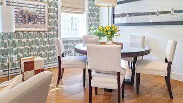 Apartment (1 Bedroom) | Interior