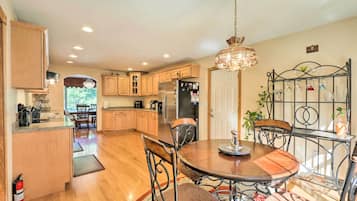 House (3 Bedrooms) | Bahagian dalam