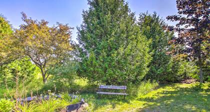 Quaint Sister Bay Studio w/ Large Backyard!