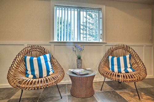 Brookings Vacation Rental Studio - Walk to Town!