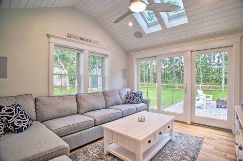 Walk to Beach: Home w/ Grill in South Yarmouth