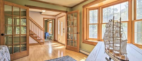 House (5 Bedrooms) | Interior