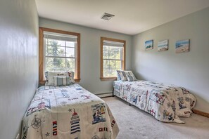 House (5 Bedrooms) | Interior - Onset Home w/ Deck: Walk to Beach on Buzzards Bay! (Buzzards Bay)